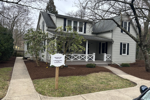 5 1/2 Malcolm Street